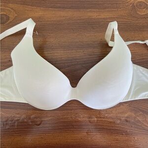 Warner's 01526 Unbelievable Underwire Unwire Lined T Shirt Bra White 34D